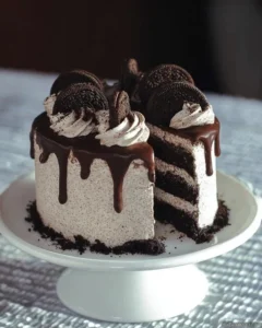 Delicious Oreo Cake made with chocolate layers and creamy frosting