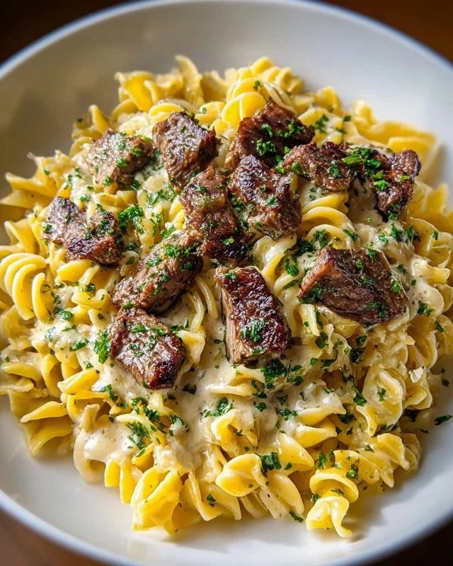 Creamy Steak Pasta Garlic
