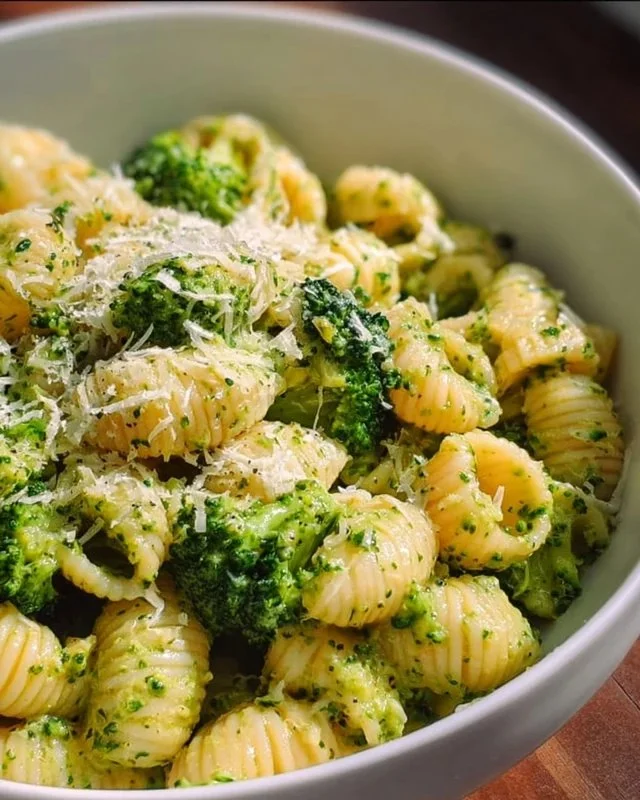 Easy Healthy Broccoli Pasta