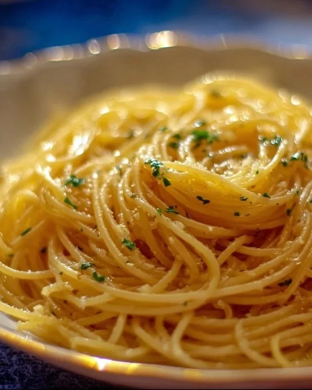 Spaghetti with Garlic and Oil